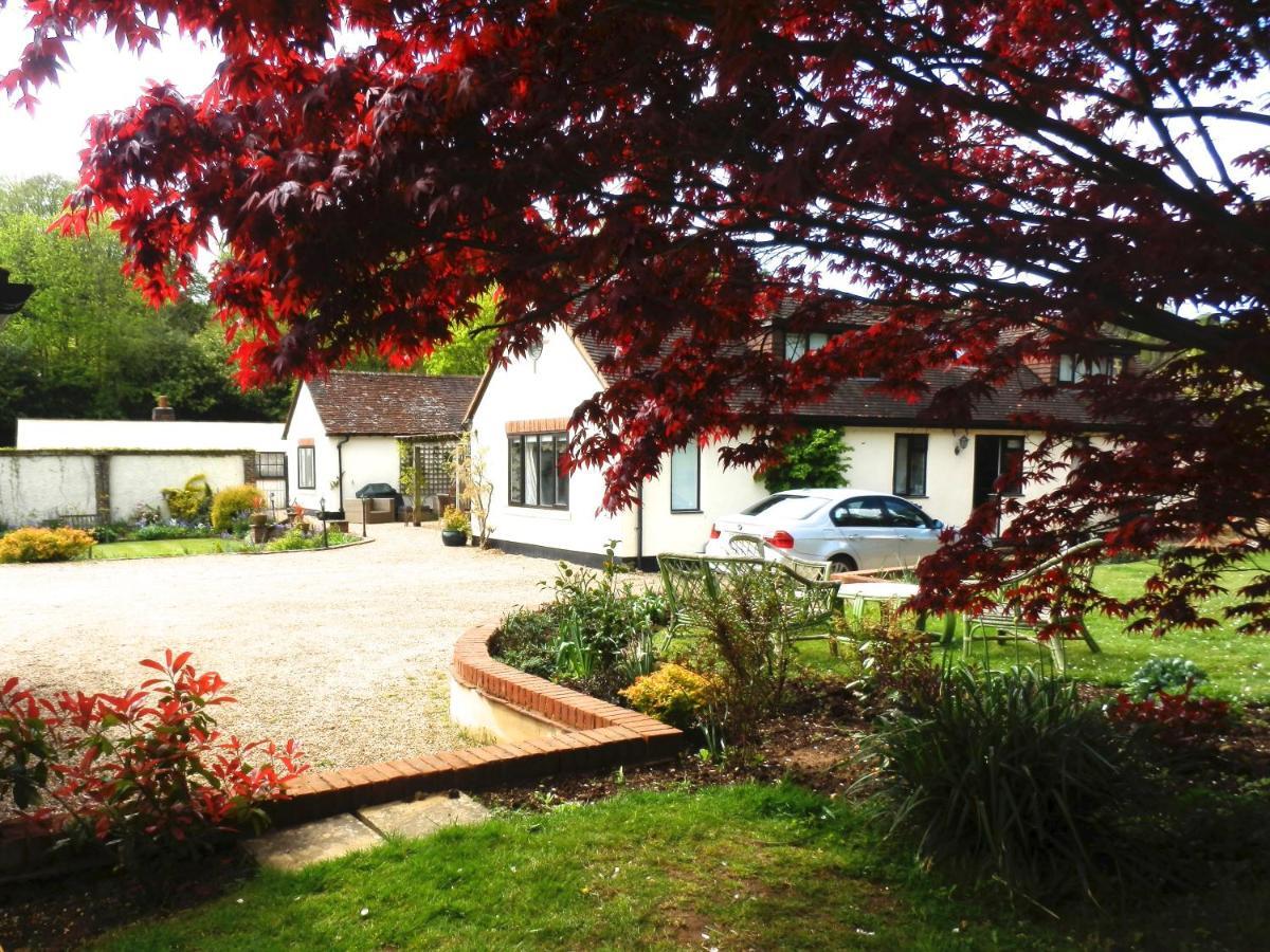 Hotel Orchard Paddocks Guildford Exterior foto